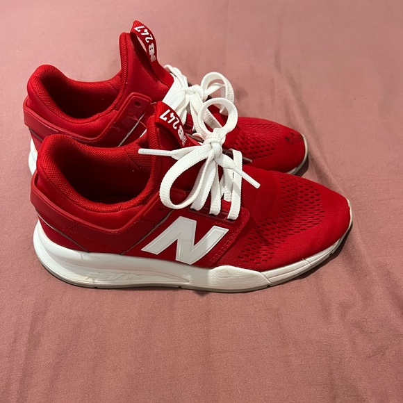 SOLD- New Balance - Picture 1 of 4